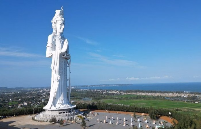 Chi tiết công trình tượng Phật cao 125m