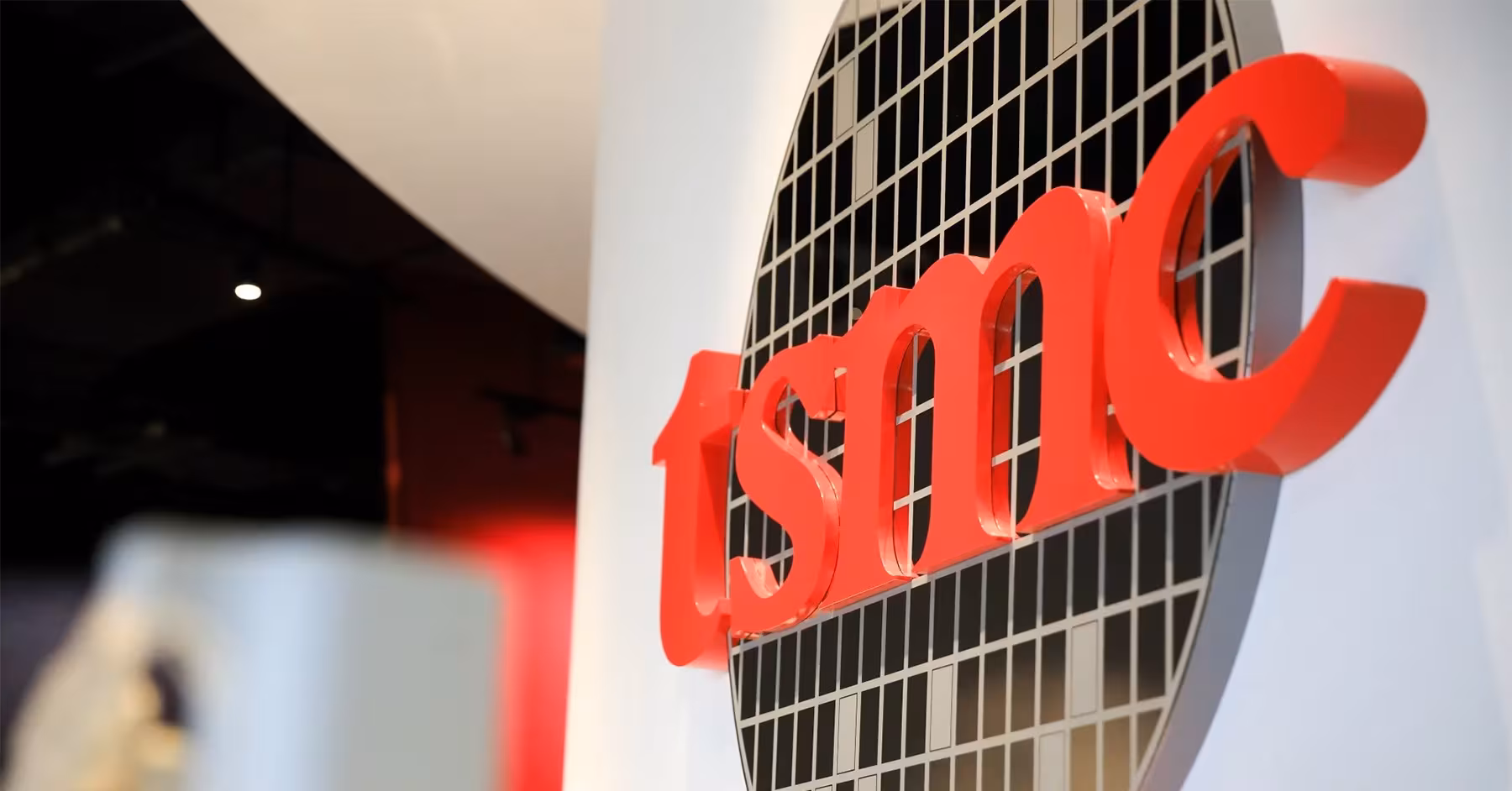 Cơn lốc AI đẩy doanh thu TSMC lập kỷ lục: Vị thế độc tôn toàn cầu