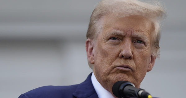 Donald Trump ám chỉ đàm phán Mỹ – Iran sẽ nối lại tại Pakistan trong 48 giờ tới