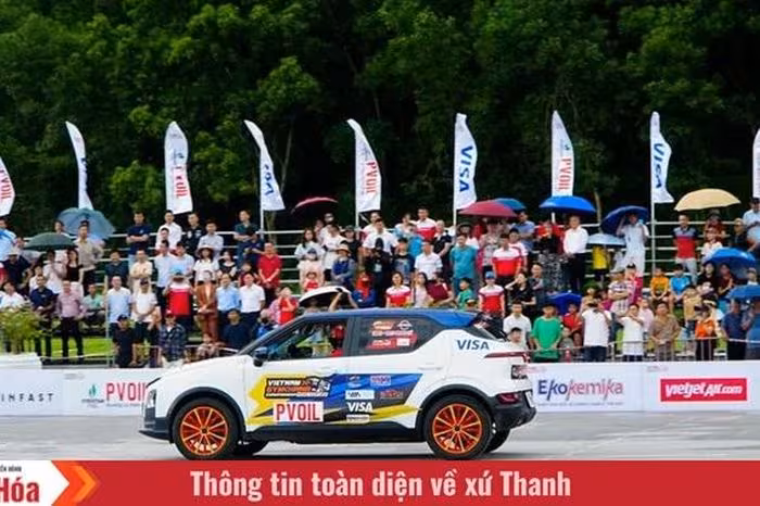 Gymkhana: Môn đua ô tô thể thao chinh phục giới đam mê tốc độ tại Việt Nam