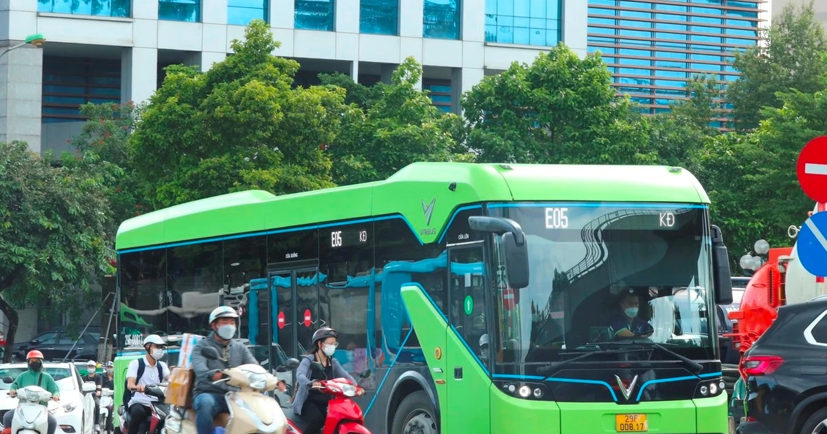 Hà Nội mở rộng mạng lưới 10 tuyến buýt điện, vượt mục tiêu xanh hóa