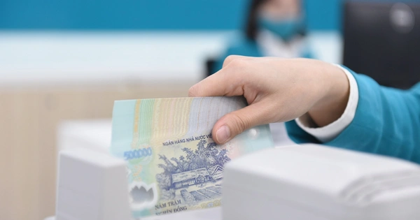 Lãi suất ngân hàng đồng loạt giảm: Cơ hội tiếp cận vốn rẻ cho doanh nghiệp