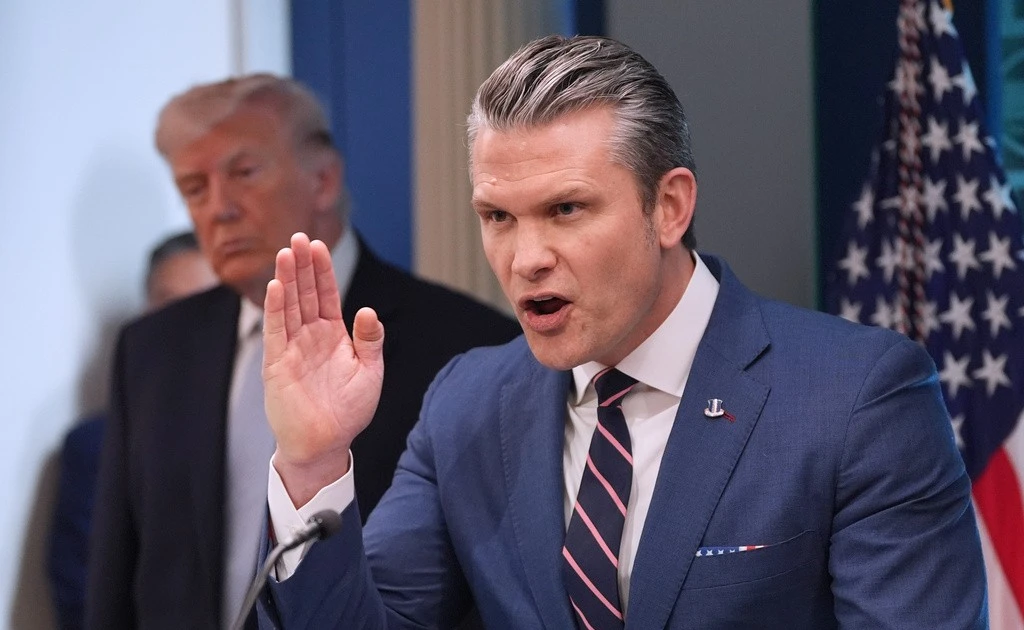 Nghị sĩ Dân chủ thúc đẩy luận tội Bộ trưởng Quốc phòng Pete Hegseth