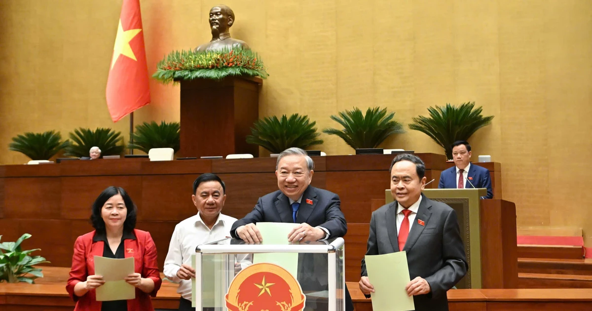 Quốc hội kiện toàn bộ máy: Bầu Chủ tịch nước và Thủ tướng Chính phủ mới