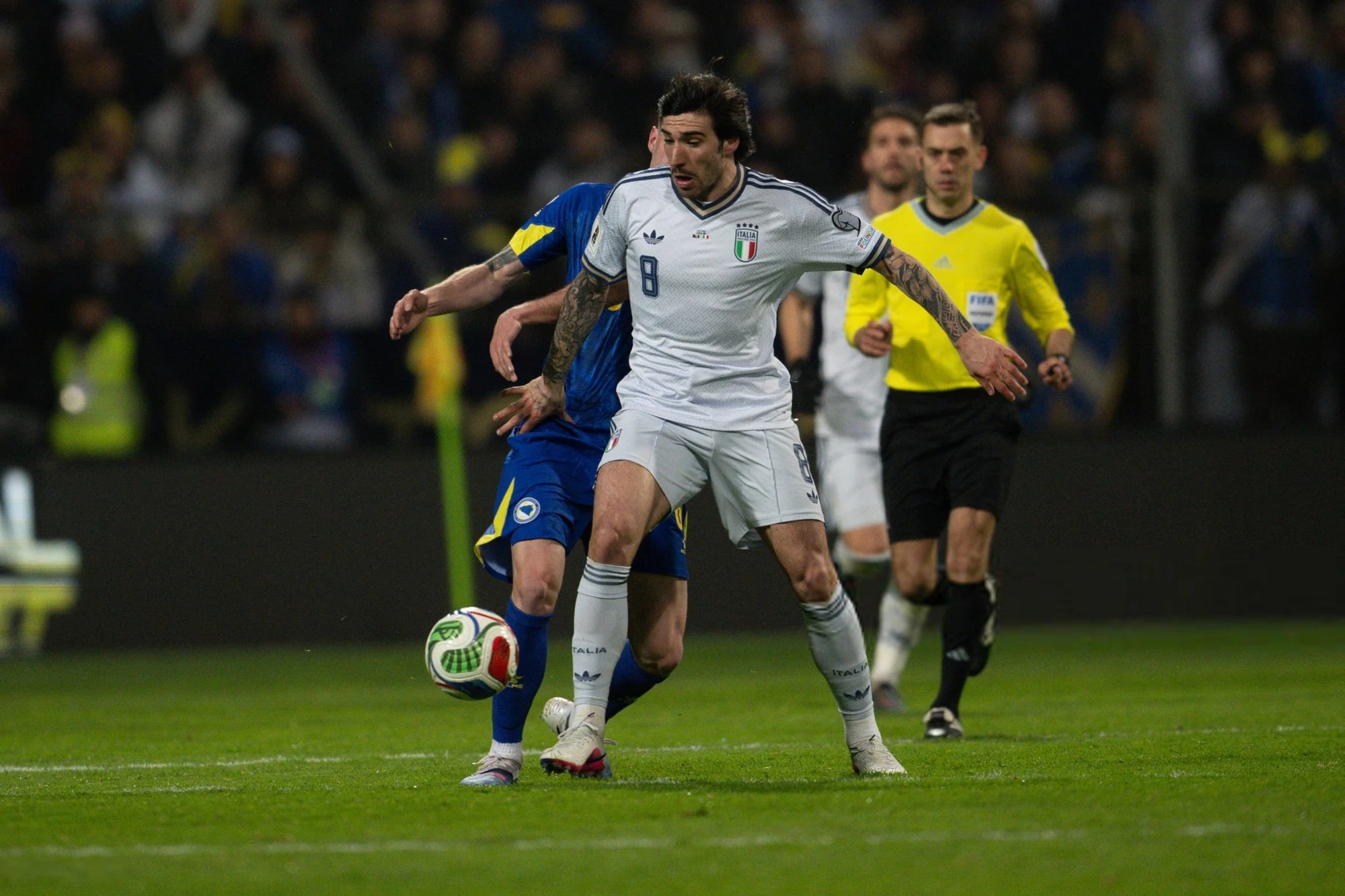Sandro Tonali trong m&agrave;u &aacute;o đội tuyển quốc gia