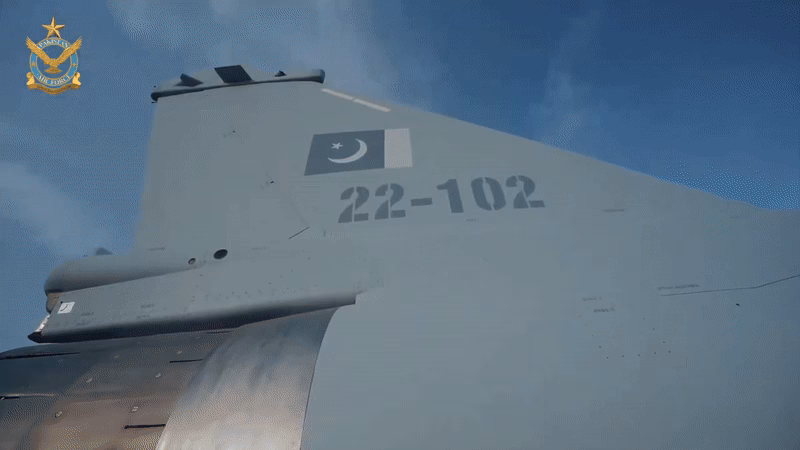 Thiết kế ti&ecirc;m k&iacute;ch J-10