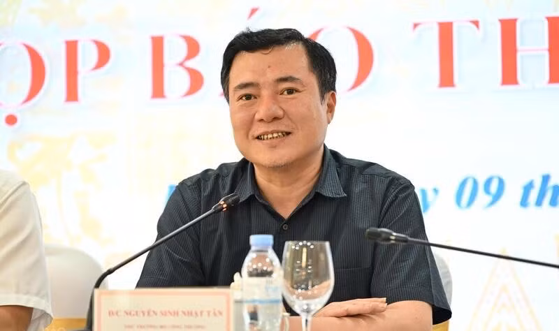 Thứ trưởng Bộ C&ocirc;ng Thương chỉ đạo đ&ocirc;n đốc tiến độ dự &aacute;n điện