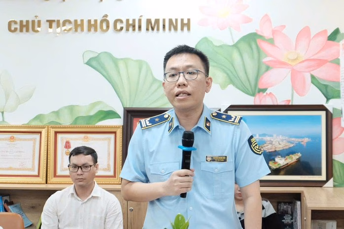 Ông Nguyễn Quang Huy Ông Nguyễn Quang Huy, Phó Chi cục trưởng Chi cục Quản lý thị trường TP HCM