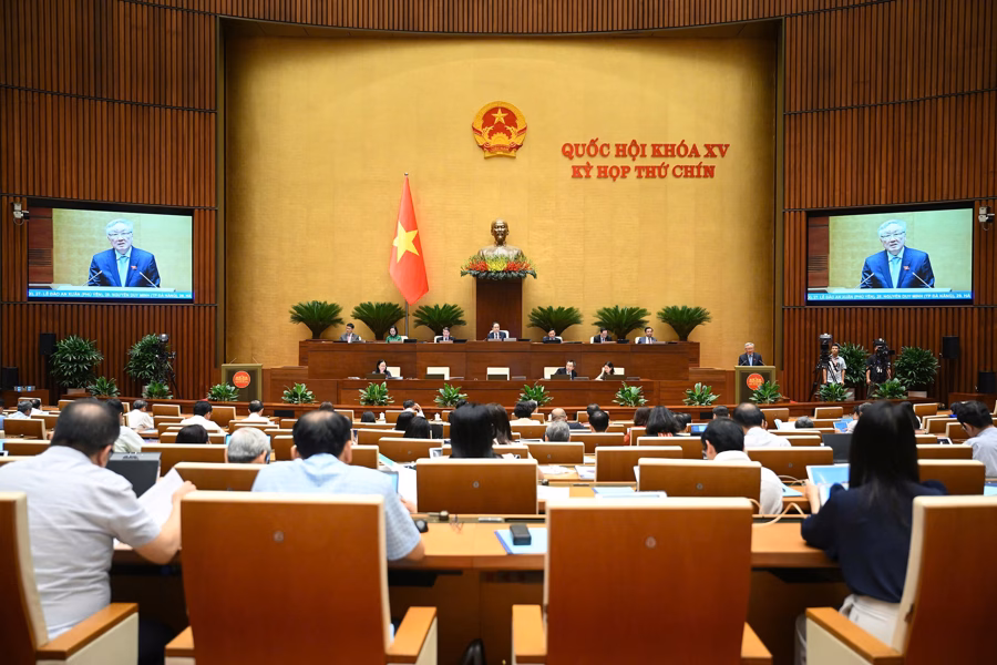 Quang cảnh phiên chất vấn và trả lời chất vấn