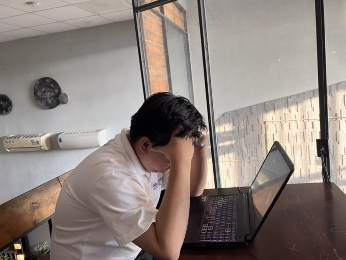 Thành Phát Thành Phát trong quán cà phê ở quận Gò Vấp, TP HCM