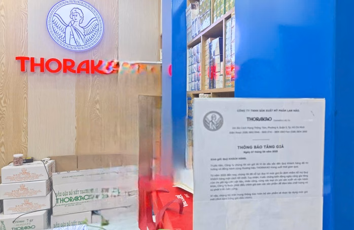 Thông báo tăng giá tại cửa hàng Thorakao