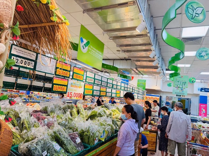 Sản phẩm “Tick xanh trách nhiệm” tại Co.opmart Sản phẩm “Tick xanh trách nhiệm” tại một cơ sở Co.opmart ở TP HCM
