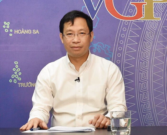 Ông Nguyễn Phi Lân - Vụ trưởng Vụ Dự báo, thống kê - Ổn định tiền tệ, tài chính NHNN Ông Nguyễn Phi Lân - Vụ trưởng Vụ Dự báo, thống kê - Ổn định tiền tệ, tài chính NHNN