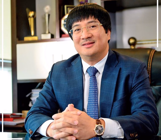 TS. Phạm Đình Đoàn - Chủ tịch Hội đồng Doanh nghiệp gia đình Việt Nam (VFBC); Chủ tịch Tập đoàn Phú Thái Holdings. TS. Phạm Đình Đoàn - Chủ tịch Hội đồng Doanh nghiệp gia đình Việt Nam (VFBC); Chủ tịch Tập đoàn Phú Thái Holdings.