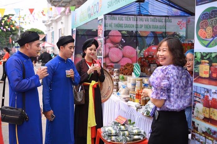 Khách hàng tham gia chương trình Hành trình hạnh phúc
