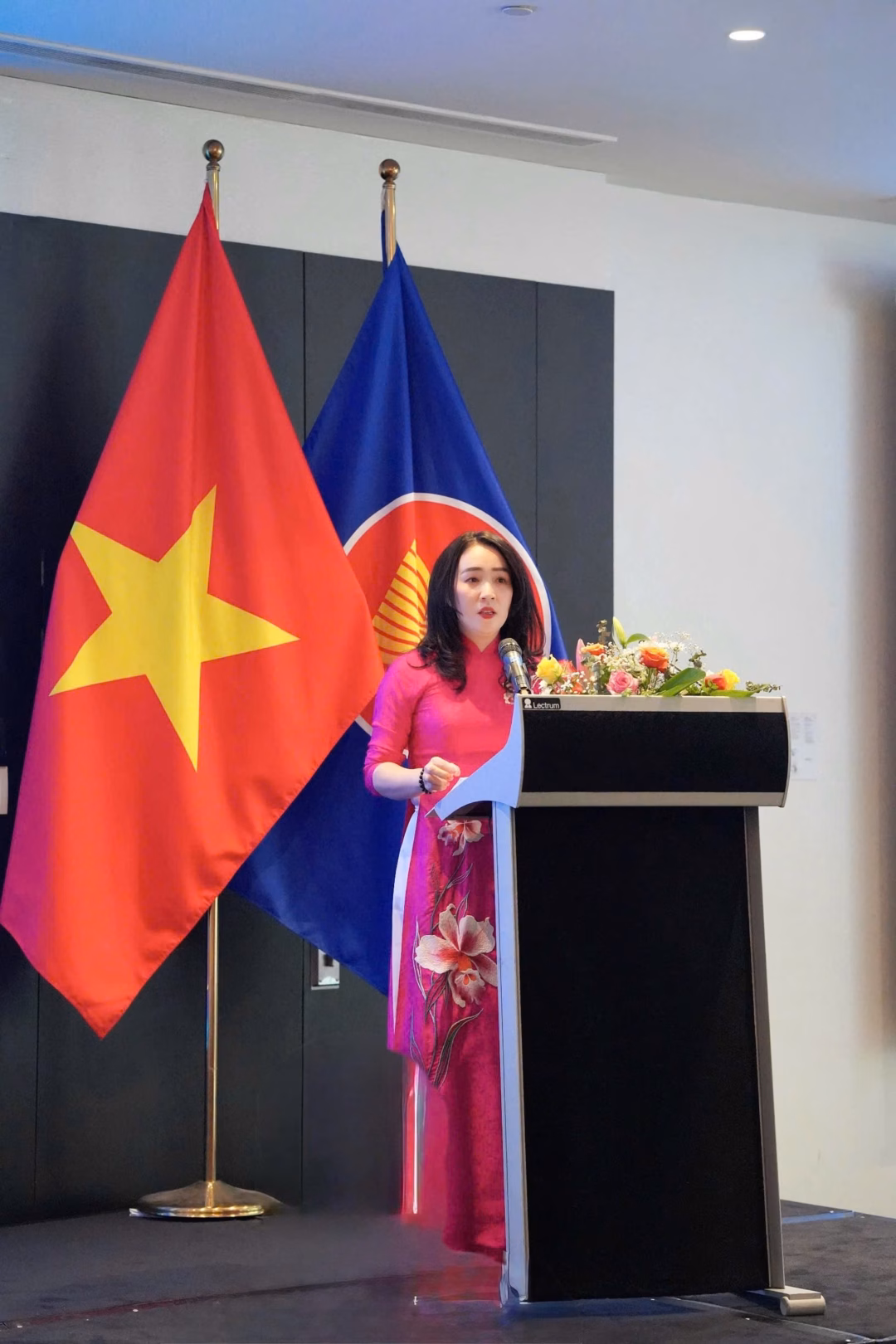 MB đồng hành cùng kiều bào kết nối Việt Nam và châu Âu MB đồng hành cùng kiều bào kết nối Việt Nam và châu Âu