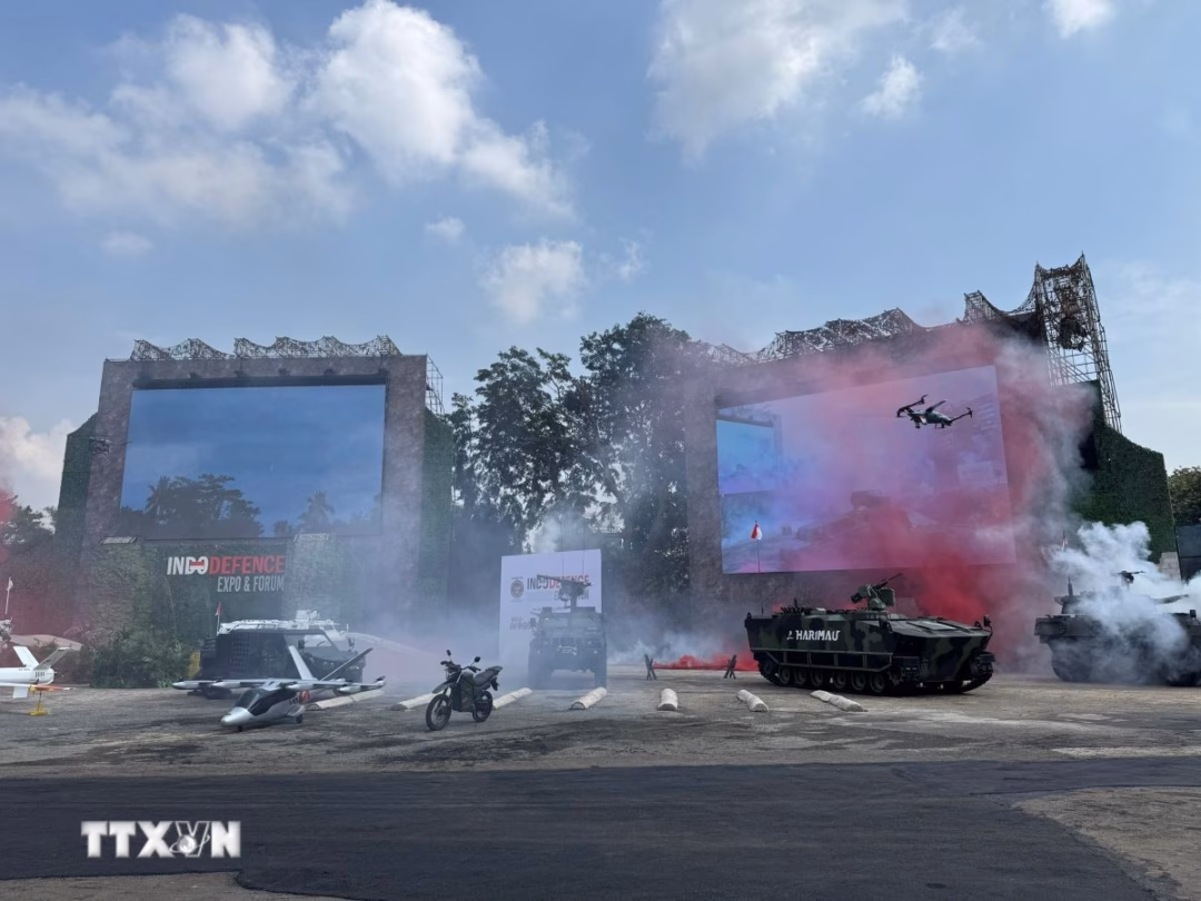 Quang cảnh lễ khai mạc Triển lãm và Diễn đàn Quốc phòng Indo Defence 2024