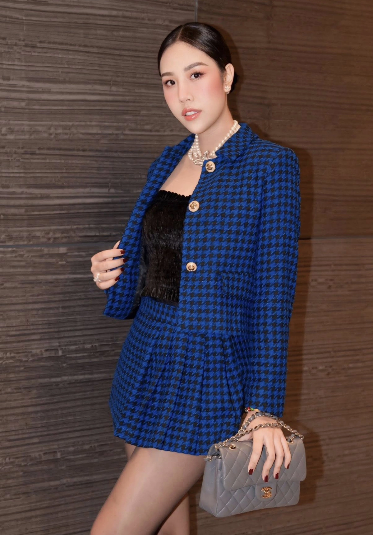 Tăng Khánh Chi Gây Sốt Với Visual Căng Mlem Sau Giảm Cân, Quang Minh Có Hành Động Nịnh Vợ Đỉnh Của Chóp?