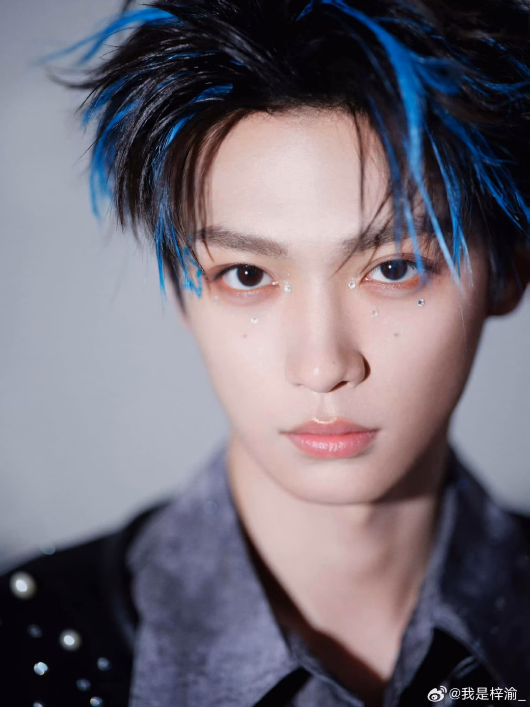Trap boy Tống Tử Du bị bạn gái cũ tố bắt cá nhiều tay, lên tiếng xin lỗi sau khi bị bóc phốt Hot girl có 1 triệu lượt theo dõi trên MXH tố Tử Du phát sinh "tình 1 đêm" với bạn thân của cả 2 trong lúc qua lại với cô