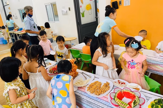 Đà Nẵng trở thành trung tâm học thuật khu vực với diễn đàn COMBELT2025 Hà Nội siết chặt bảo đảm an toàn bữa ăn bán trú cho học sinh