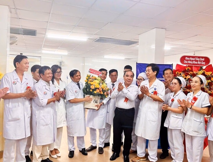 Khánh Hòa thành lập khoa đột quỵ với 20 giường bệnh tại Bệnh viện Đa khoa tỉnh Thành lập khoa chuyên trị đột quỵ đầu tiên ở Khánh Hòa - Ảnh 2.