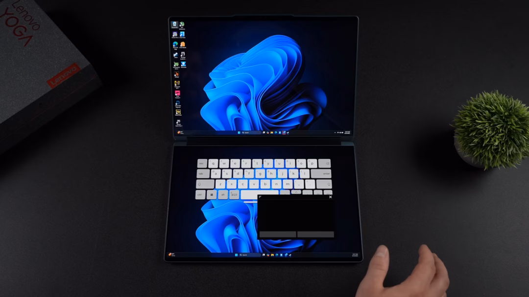 Lenovo Yoga Book 9i Gen 10 cũng có thể cung cấp cho bạn một bộ bàn phím và touchpad ảo