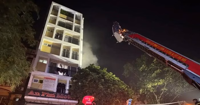 Hiện trường vụ cháy nhà trọ Hà Đông Hiện trường vụ cháy nhà trọ Hà Đông