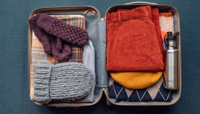 Khăn cho&agrave;ng v&agrave; mũ che tai m&ugrave;a đ&ocirc;ng