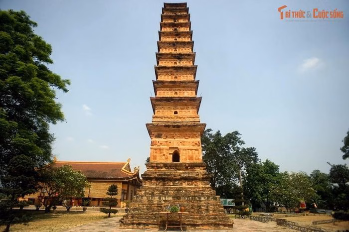 Tháp Bình Sơn – di tích kiến trúc Phật giáo cổ Tháp Bình Sơn – di tích kiến trúc Phật giáo cổ ở Bắc Bộ