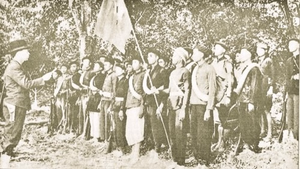 Bài 1: Cách mạng trưởng thành từ trong gian khó