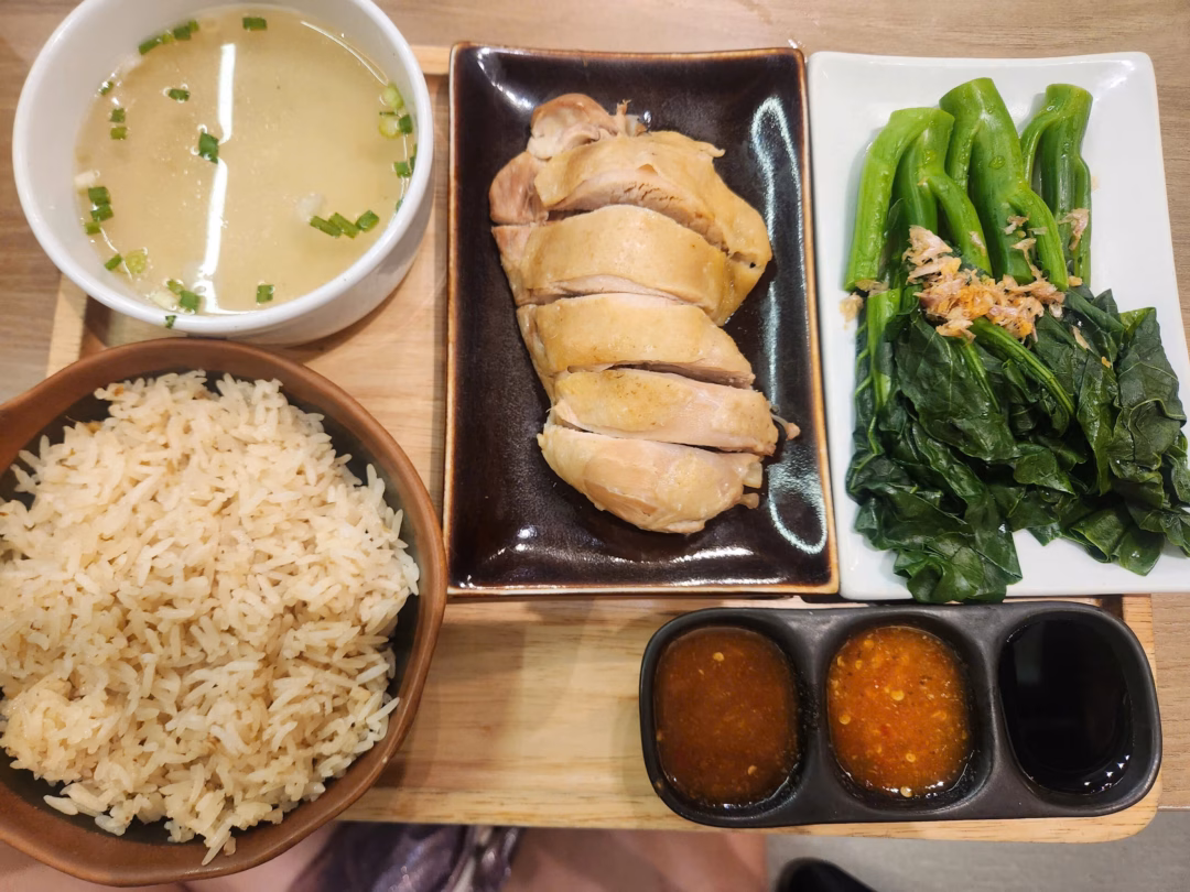 Ăn uống tại sân bay: Đắt đỏ có hợp lý?