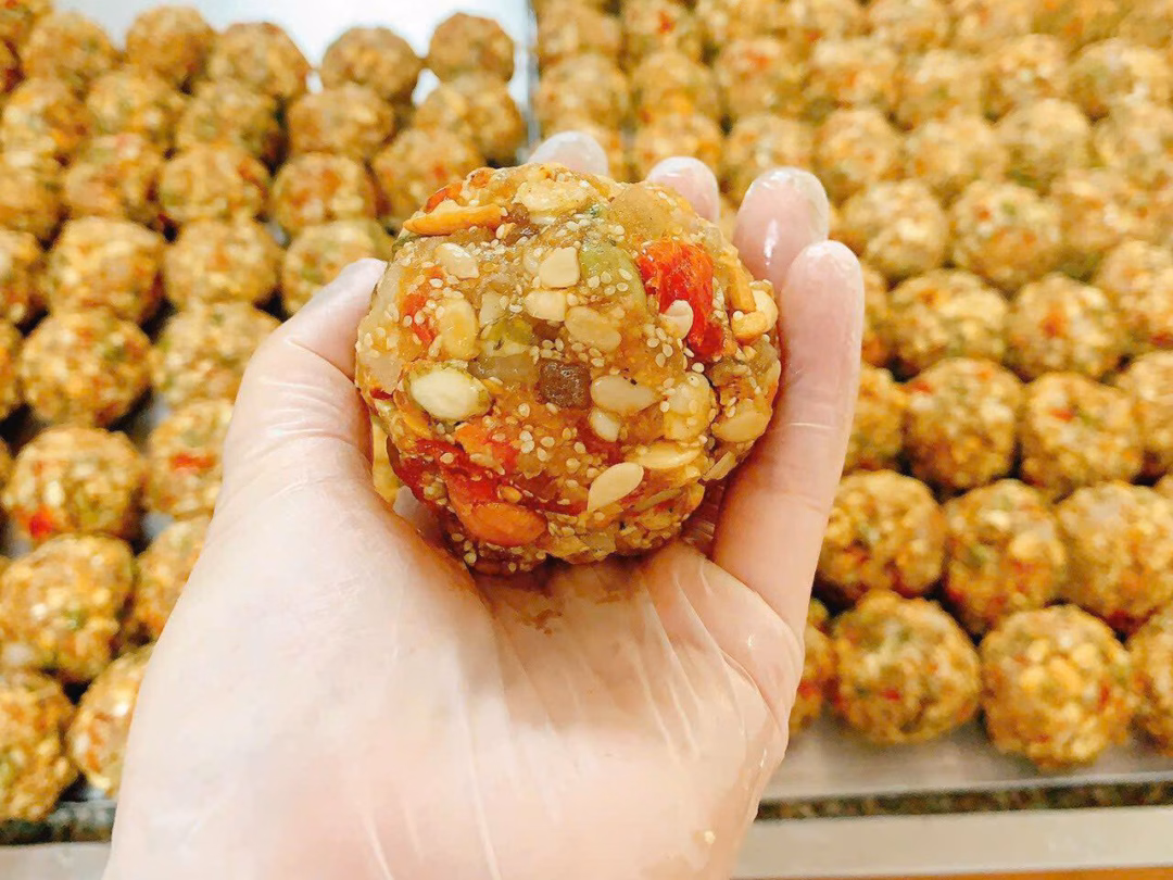 Bánh Trung thu handmade và nỗi lo về an toàn thực phẩm