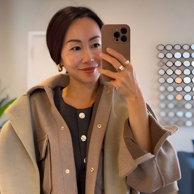 Bí quyết giữ da không nếp nhăn của nữ beauty blogger 49 tuổi