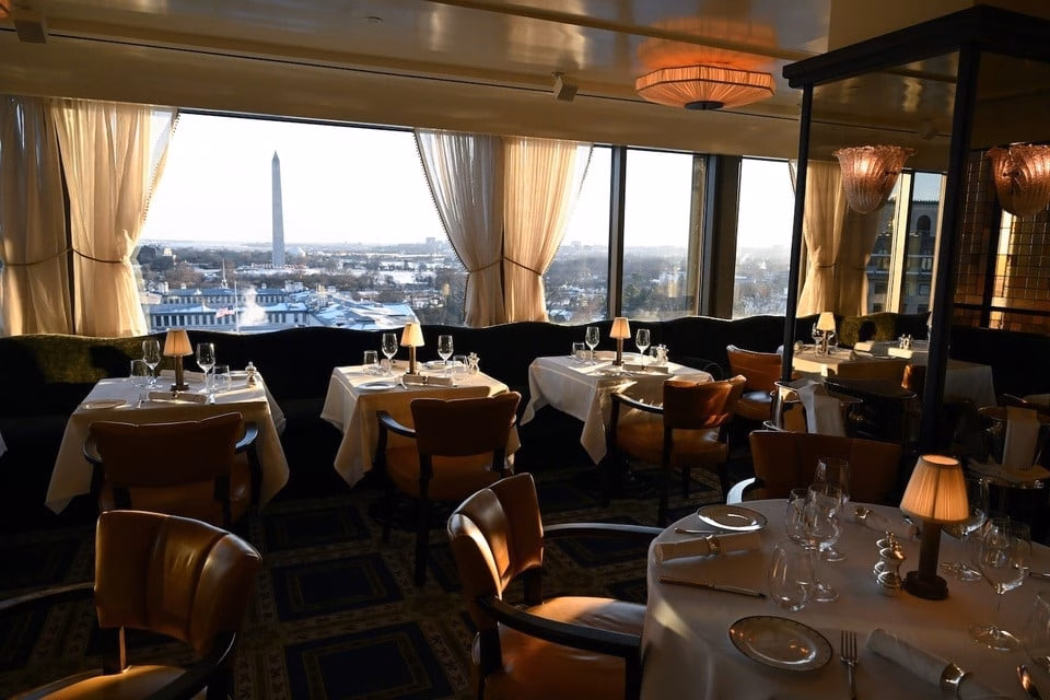 Câu lạc bộ thượng lưu Mỹ Нед’s: Tinh hoa tập trung, không khí riêng biệt