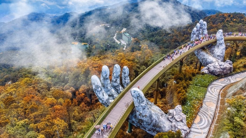 Điểm đến Cầu Vàng trên đỉnh Bà Nà