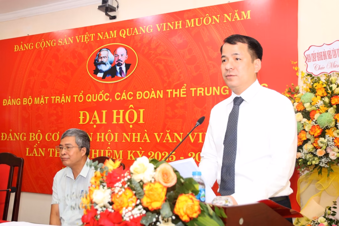 Phó Bí thư Đảng ủy MTTQ, các đoàn thể Trung ương Ngô Văn Cương phát biểu tại Đại hội. Ảnh: Tiến Đạt.