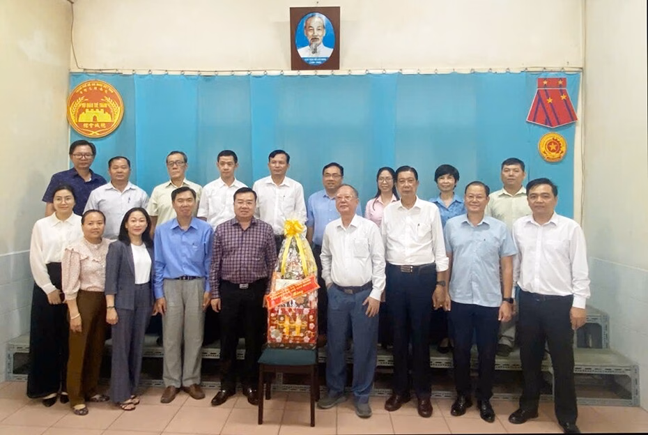 Hội quán người Hoa 300 năm tuổi kiến nghị được hỗ trợ hoạt động và bảo hiểm y tế