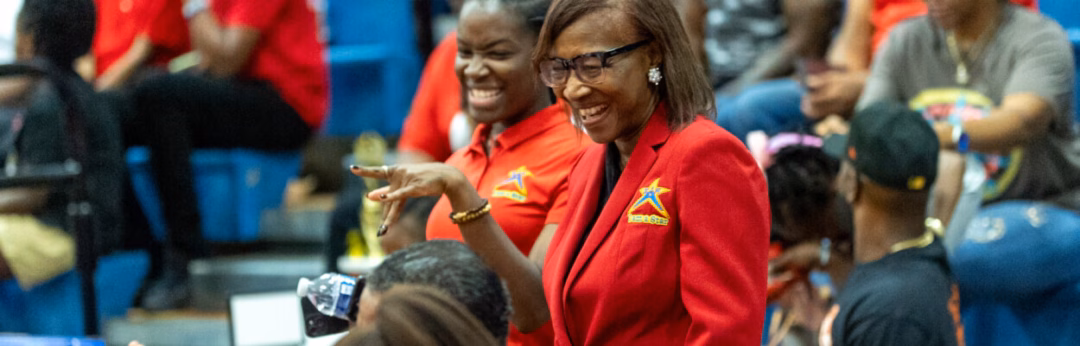 Tôi Là Ngôi Sao tổ chức giải bóng rổ gây quỹ cho học sinh vô gia cư