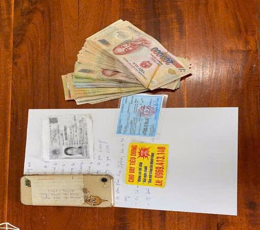 Bắt quả tang đối tượng cho vay lãi nặng, đe dọa con nợ