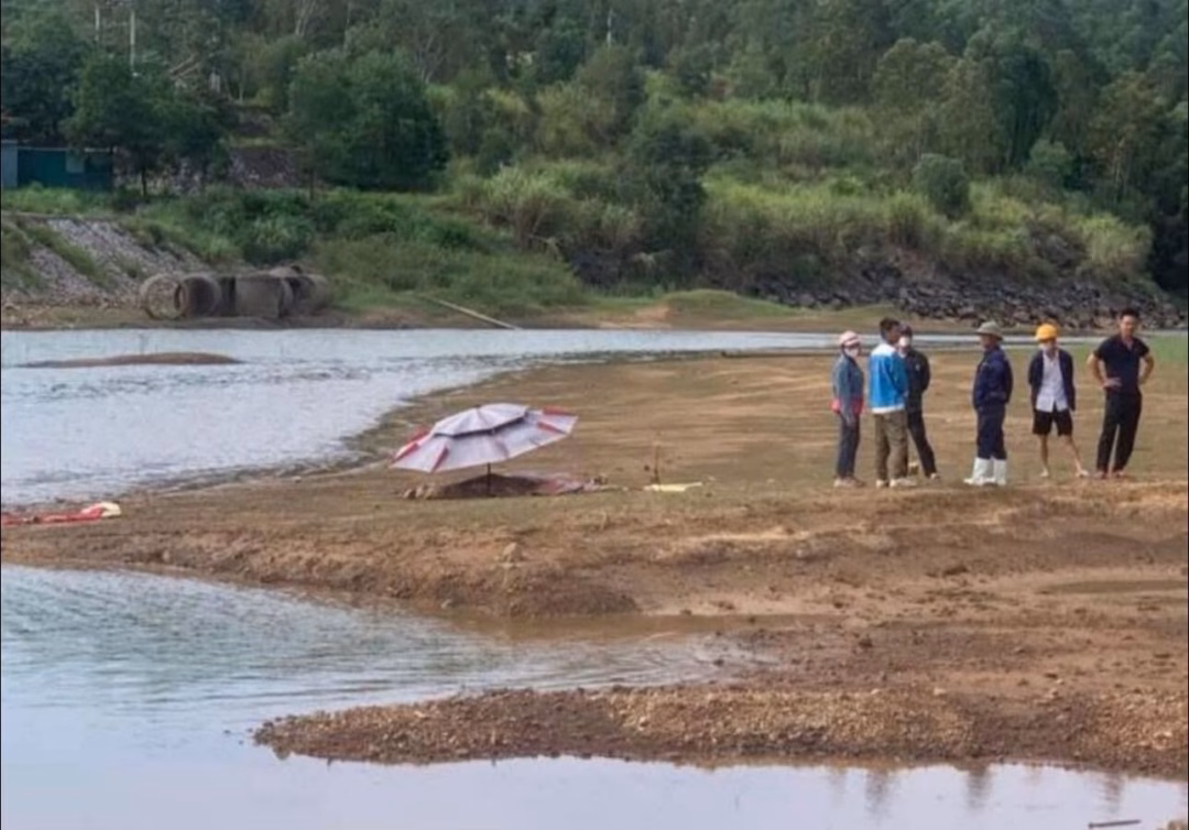 3 nữ sinh đuối nước tử vong tại hồ ở Nghệ An