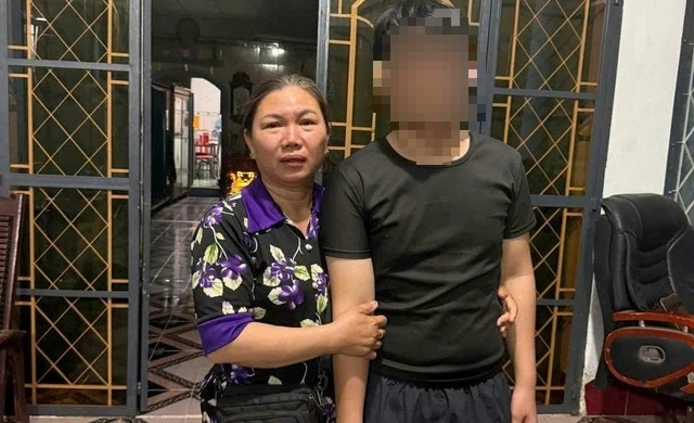 Sau nhiều ngày mất liên lạc gia đình đã đưa được B. về nhà