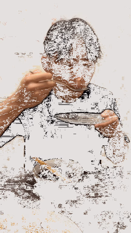 Chồng Hàn Quốc ngỡ ngàng với hương vị canh cải do vợ Việt nấu