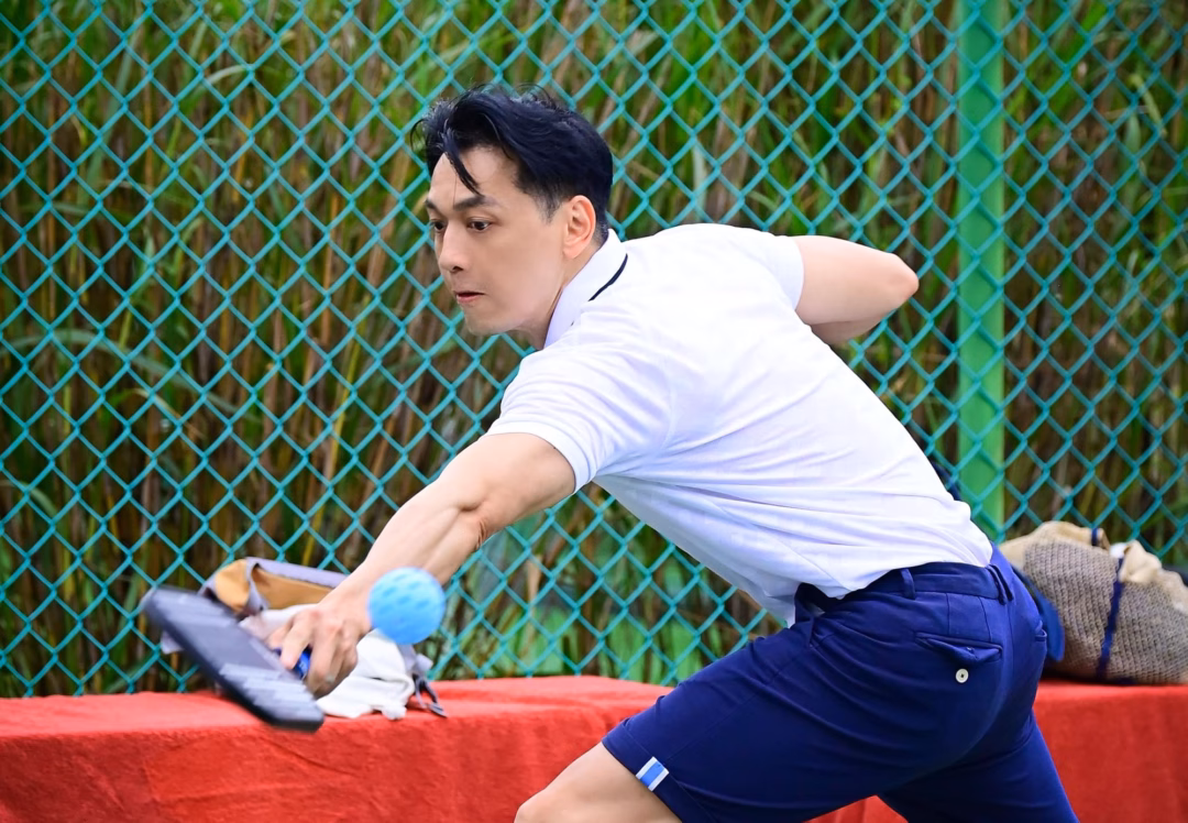 Chủ tịch khi đi tập gym cực thần thái