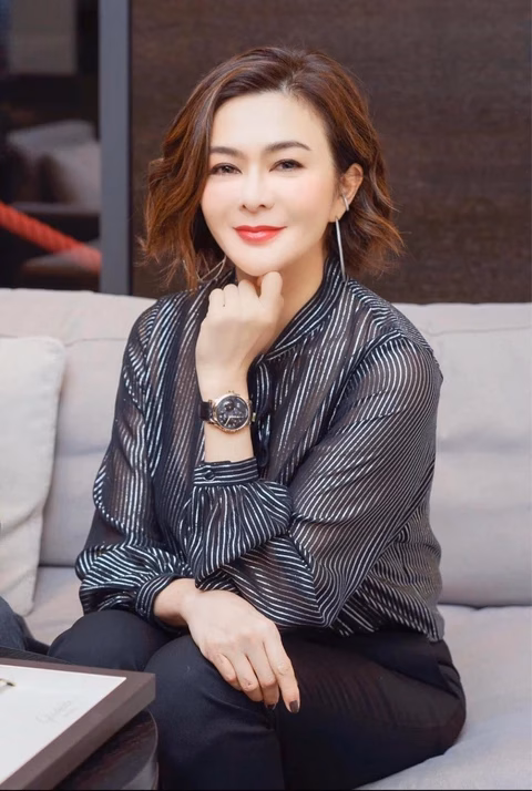 Dàn mỹ nhân Hong Kong đình đám 1 thời giờ đã 60-70: Vẫn trẻ đẹp kinh ngạc, có "thuốc chống già" điều hòa nội tiết mà không "đắt đỏ"- Ảnh 5.