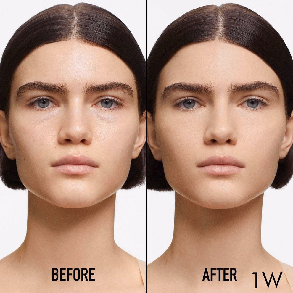 Side-by-side comparison of a person's face, labeled &quot;Before&quot; and &quot;After 1W,&quot; showcasing changes in skin texture for a shopping article