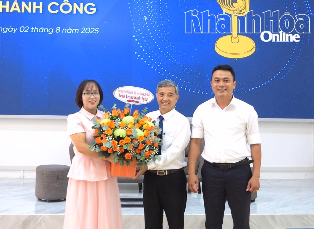 Talkshow Từ giảng đường đến thành công: Cựu sinh viên chia sẻ kinh nghiệm và truyền cảm hứng