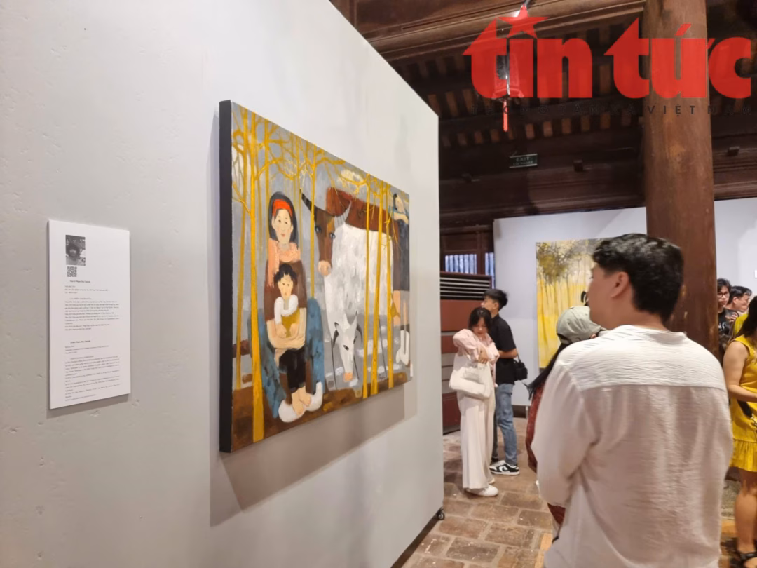 Triển lãm là nơi thể nghiệm các chất liệu dân gian.