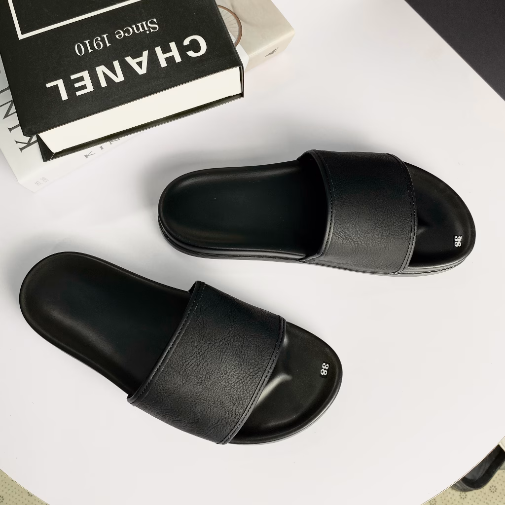 Dép da nam cao cấp chống nước có thực sự ‘siêu êm chân’ như quảng cáo?