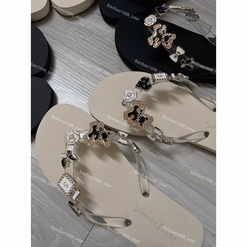 Mặc Dép Tông Quai Trong Mùa Hè: Tôi Đã Tránh Những Sai Lầm Nào Để Có Bước Chân Thoải Mái?