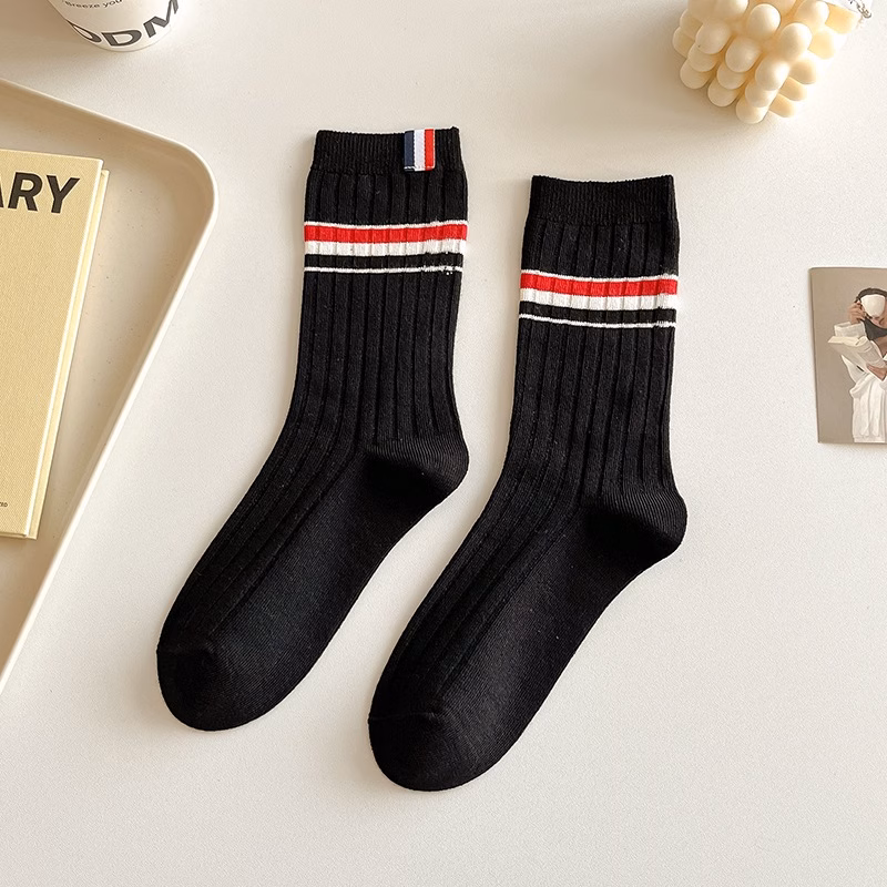 Tôi đã tìm hiểu về vớ cotton nữ và đây là bí quyết giúp tôi không còn lo lắng về mùi hôi chân khi đi giày vào mùa hè